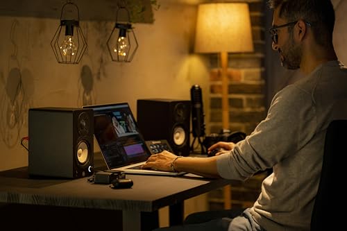 Yamaha HS3 Studiomonitore, 2-Wege Aktivlautsprecher, 3,5" Bassreflex, 52W, flacher Frequenzgang, Raumsteuerung, für Musikproduktion, Schwarz