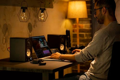 Yamaha HS3 Studiomonitore, 2-Wege Aktivlautsprecher, 3,5" Bassreflex, 52W, flacher Frequenzgang, Raumsteuerung, für Musikproduktion, Schwarz