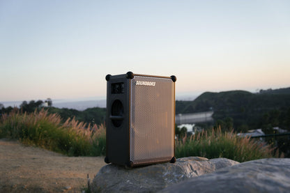 SOUNDBOKS 4 Bluetooth Speaker, USB-C, 40h Akku, 126dB, kabellos & tragbar, lautester Party Speaker, Design aus Dänemark, Metallic Gray